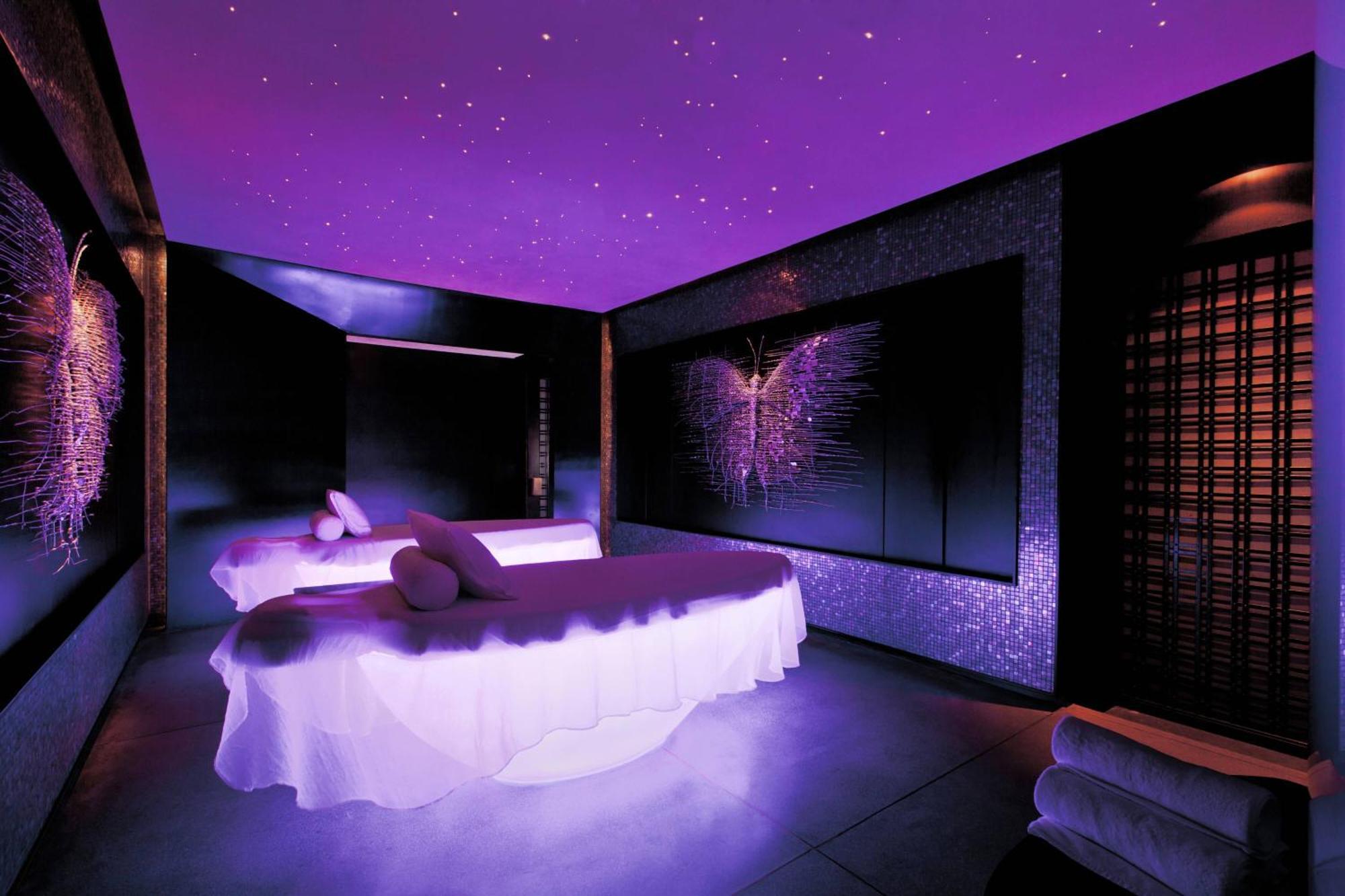 W Bangkok Hotel Eksteriør billede The Spa at The Landmark