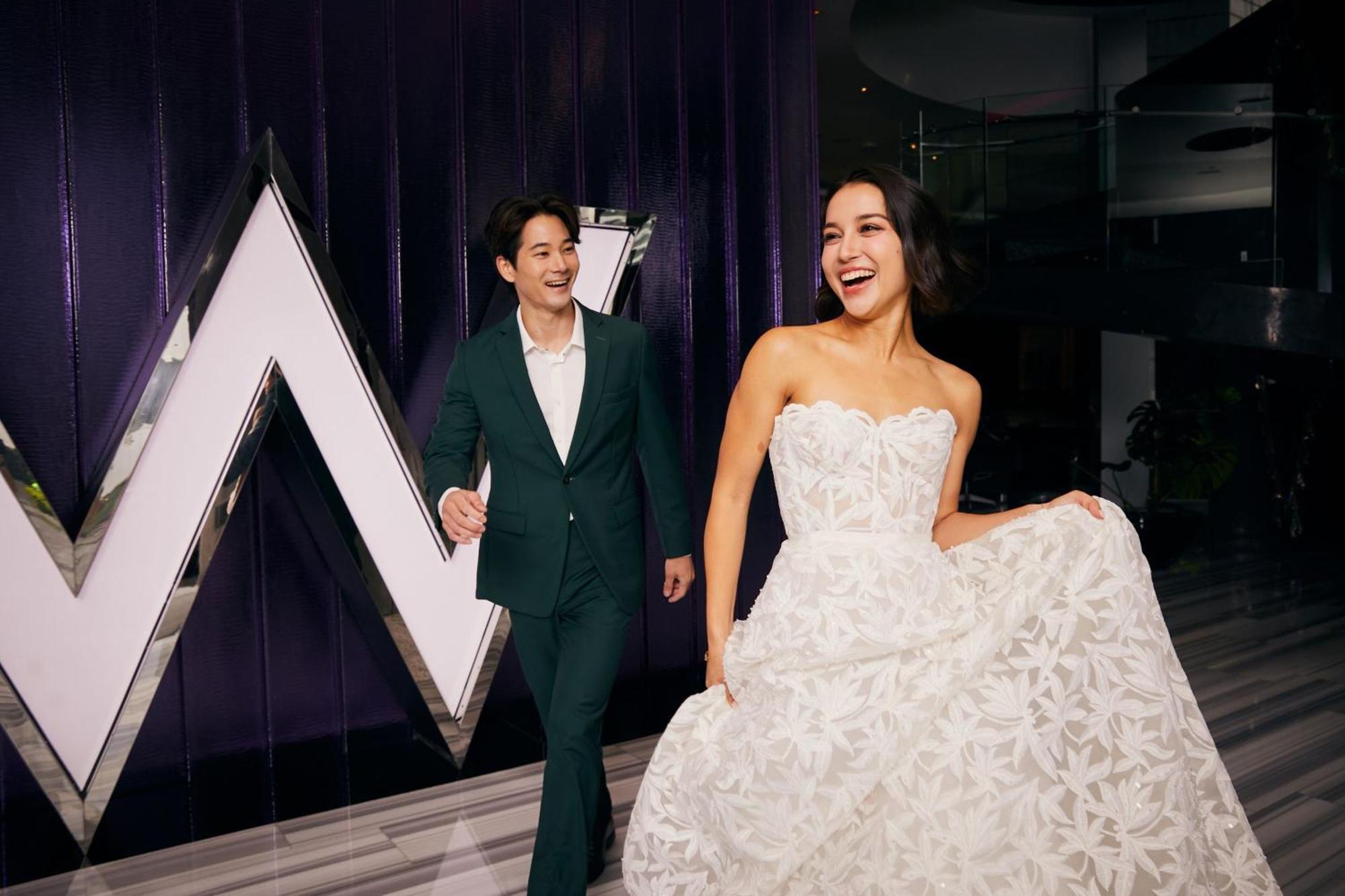 W Bangkok Hotel Eksteriør billede The 2019 winners:
Josh Dun and Hayley Williams